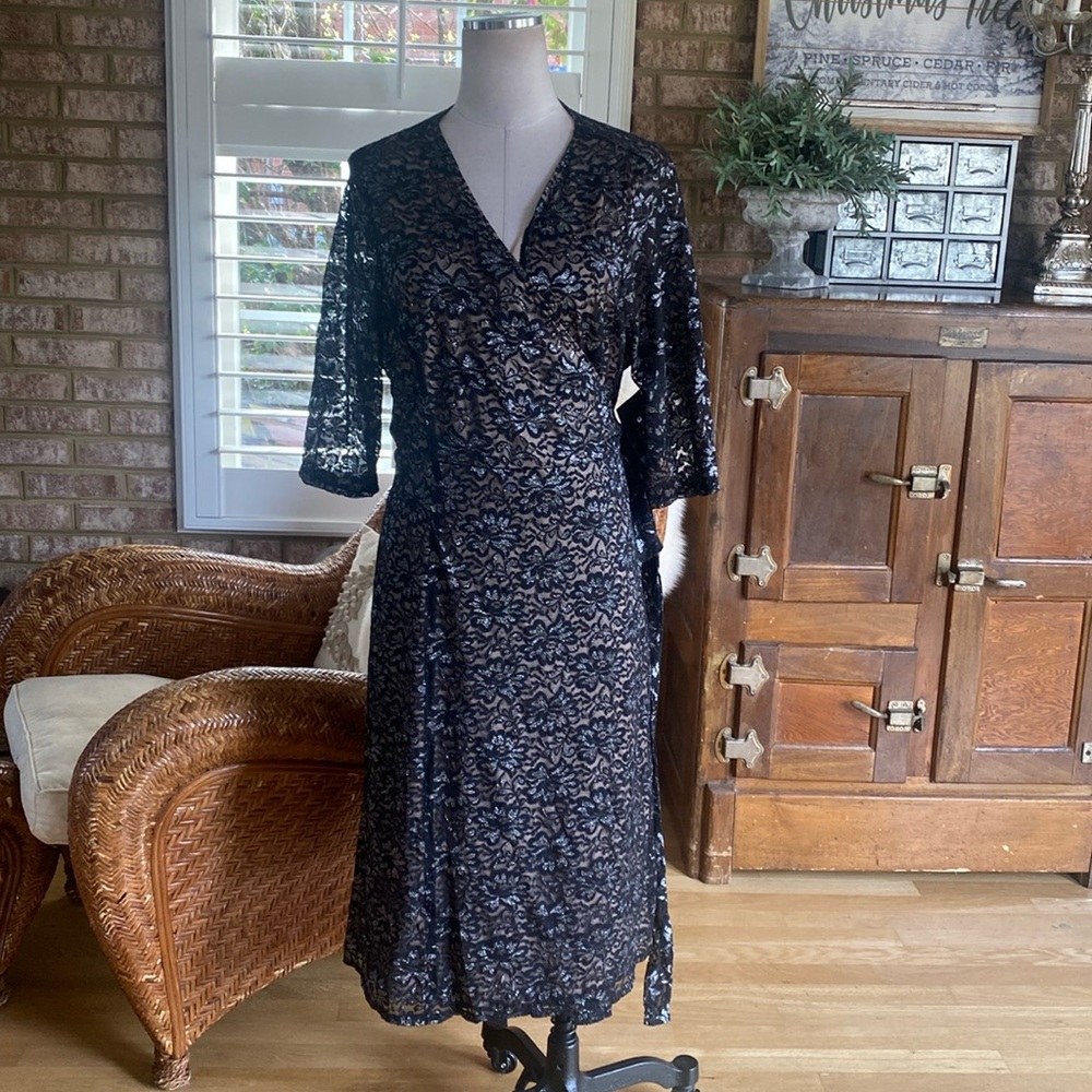 KIYONNA BLACK FLORAL SILVER METALLIC WRAP DRESS 2X NEW